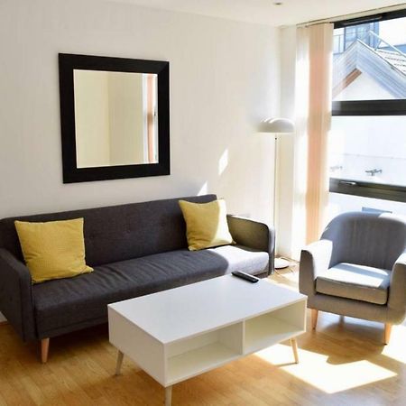 Modern 1 Bedroom Flat In Canary Wharf Лондон Экстерьер фото